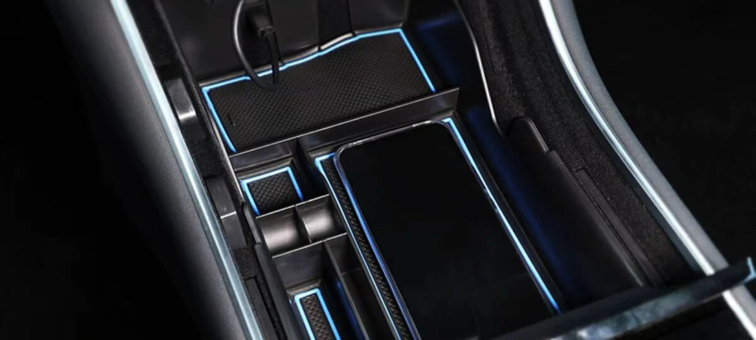 Tesla_Console_Organisers