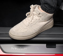 Door Sill Protectors Front+Rear Seats (Model 3 Highland)